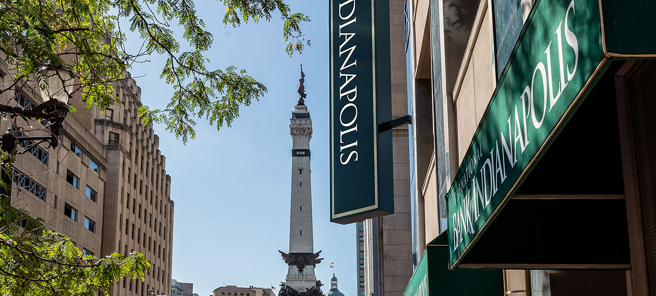 national bank of indianapolis near the circle